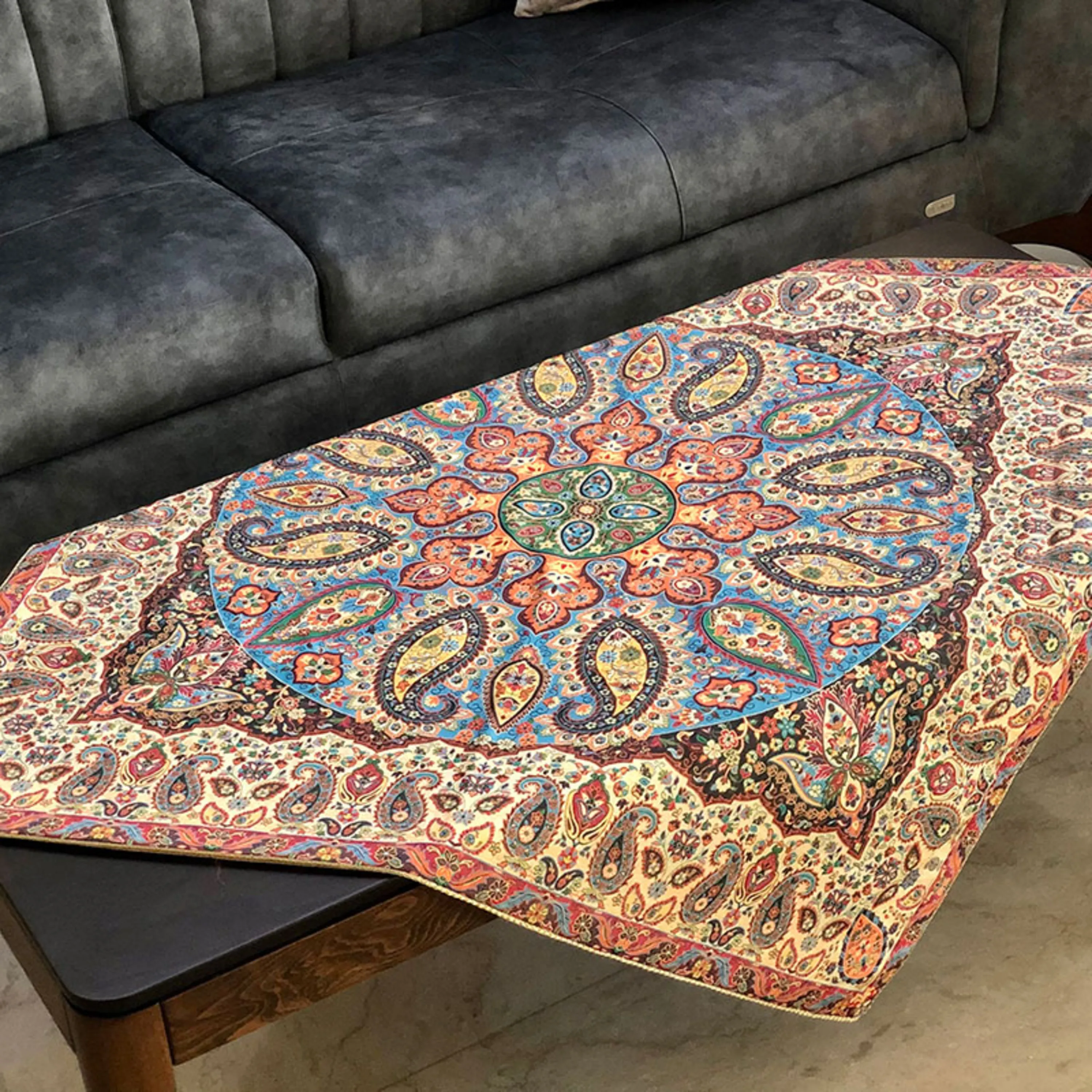 سرویس کامل رومیزی طرح سپنتا ابریشم 8 رنگ سرویس کامل رومیزی طرح سپنتا ابریشم 8 رنگ